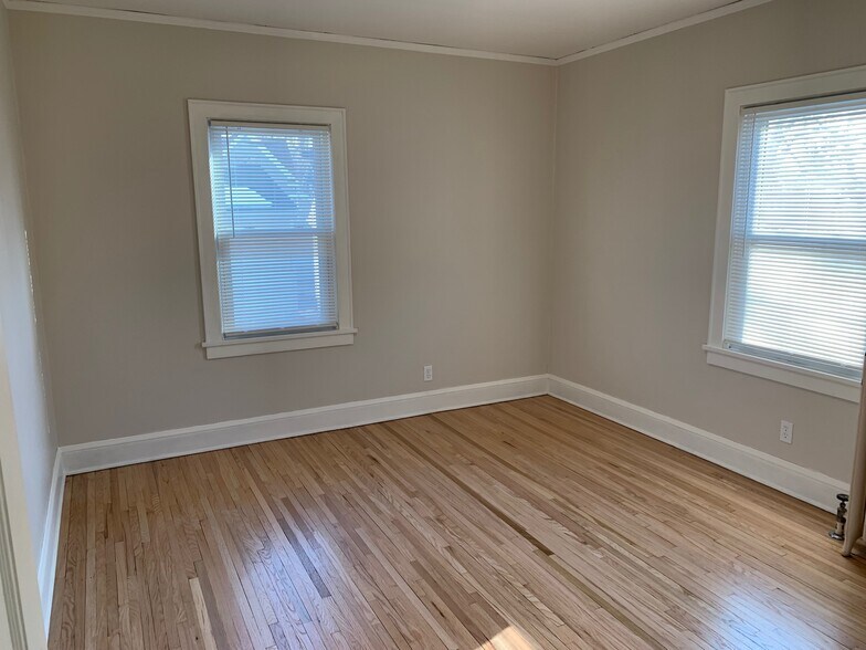 Bedroom 2 - 1900 Grand Ave