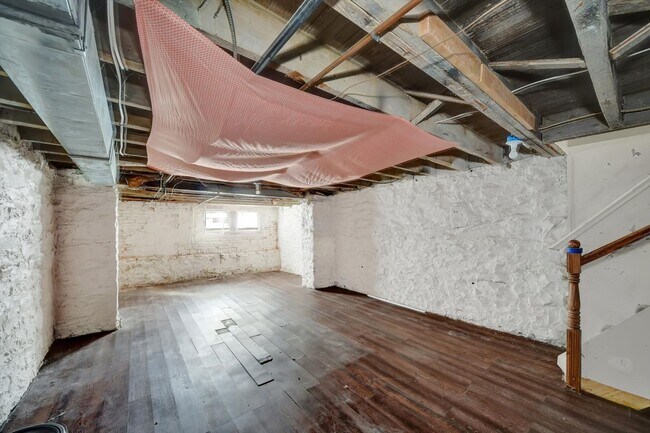 Building Photo - 3 Bed near Charles Village