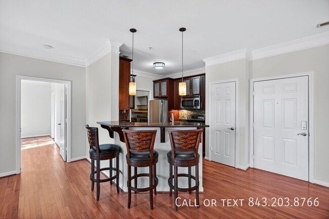 Building Photo - 1589 Cambridge Lakes Dr