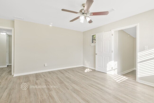 Building Photo - 6727 Calvados Ave