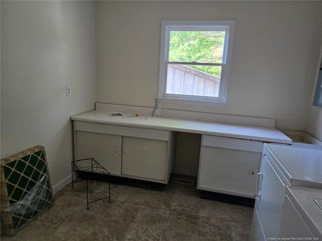 Building Photo - 1527 Lewter Shop Rd