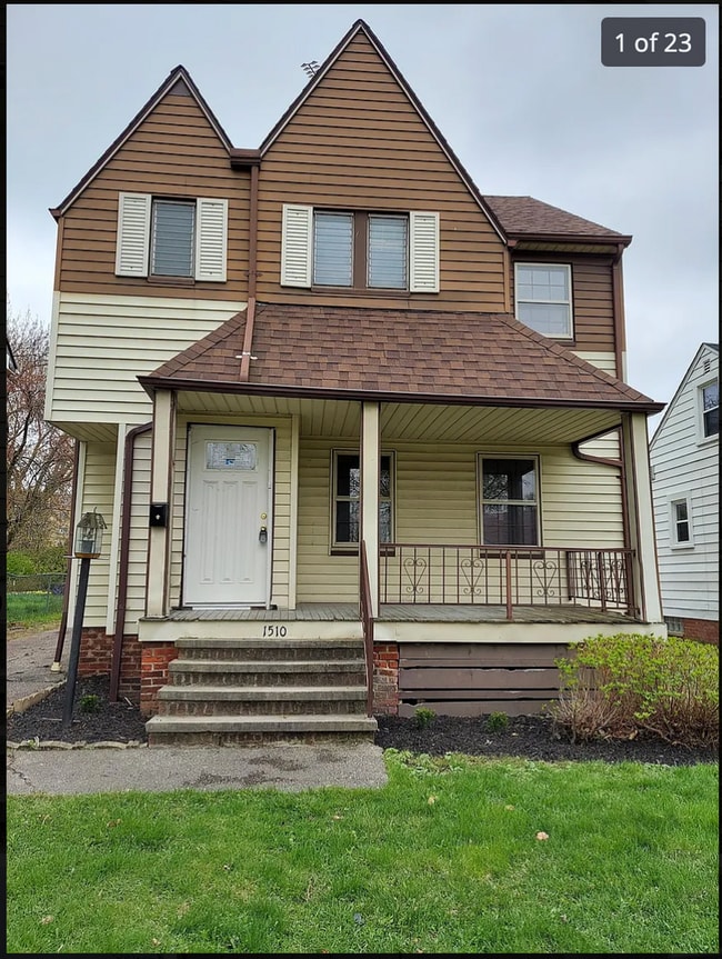 Primary Photo - Newly Renovated Single Family Home in Exce...