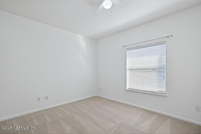 Building Photo - 1440 S Burgandy Trail