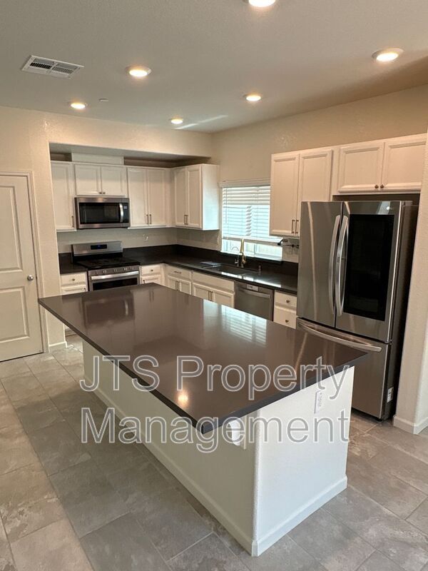 Building Photo - 3835 Sunsetparke Way