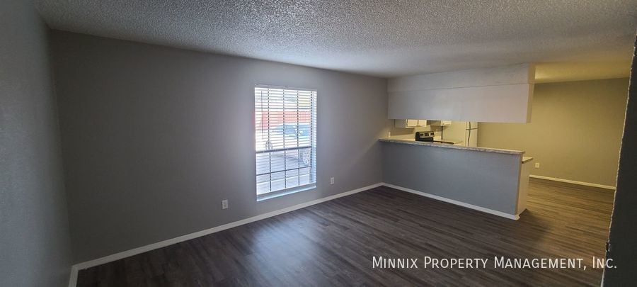 Building Photo - 3007 W Louisiana Ave