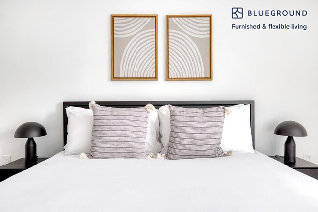 Building Photo - 401 Jackson St