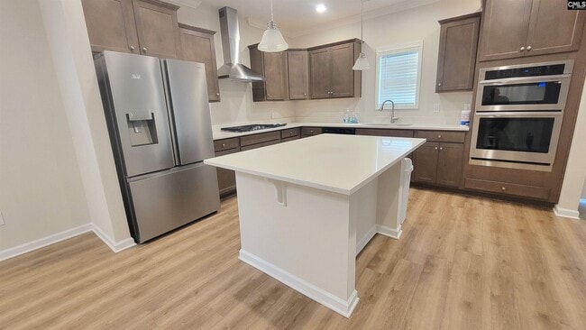 Building Photo - 735 Bustling Br Ln