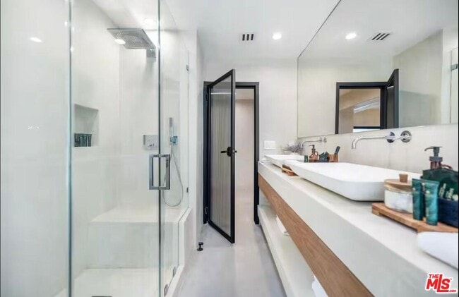 Building Photo - 20322 Del Campo Pl