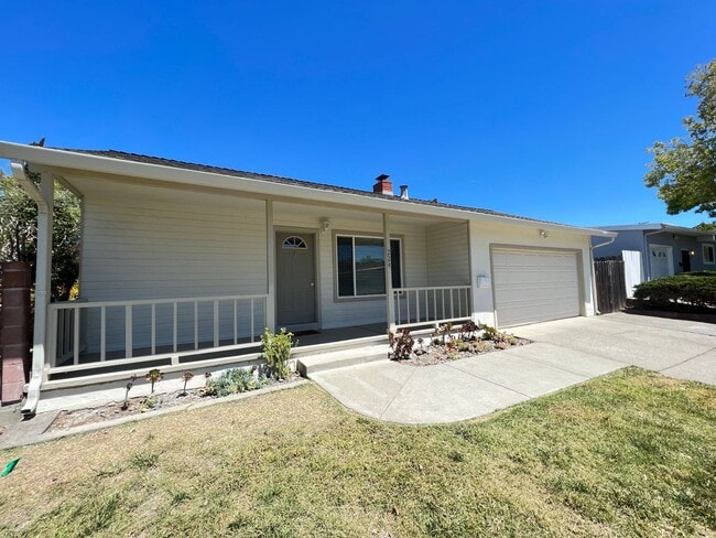 Building Photo - Single Story 3 bedroom In Cute Treelined Vallejo Neighborhood