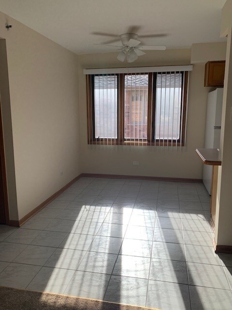 Building Photo - 10541 Parkside Ave