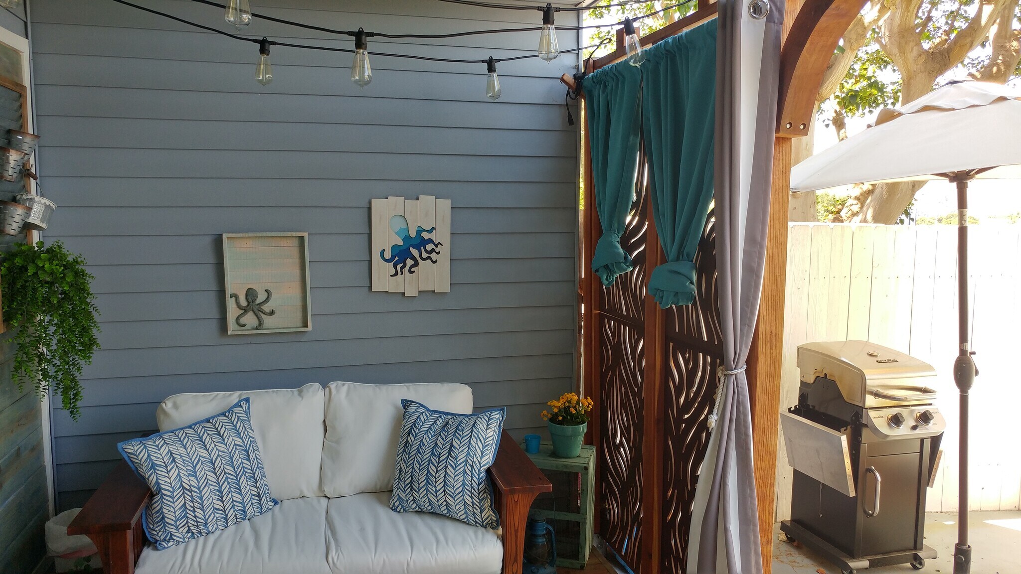 Back paiot seating area - 24561 Harbor View Dr