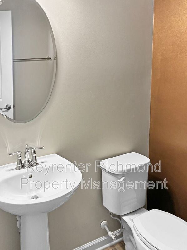 Building Photo - 4333 Kenmare Ln