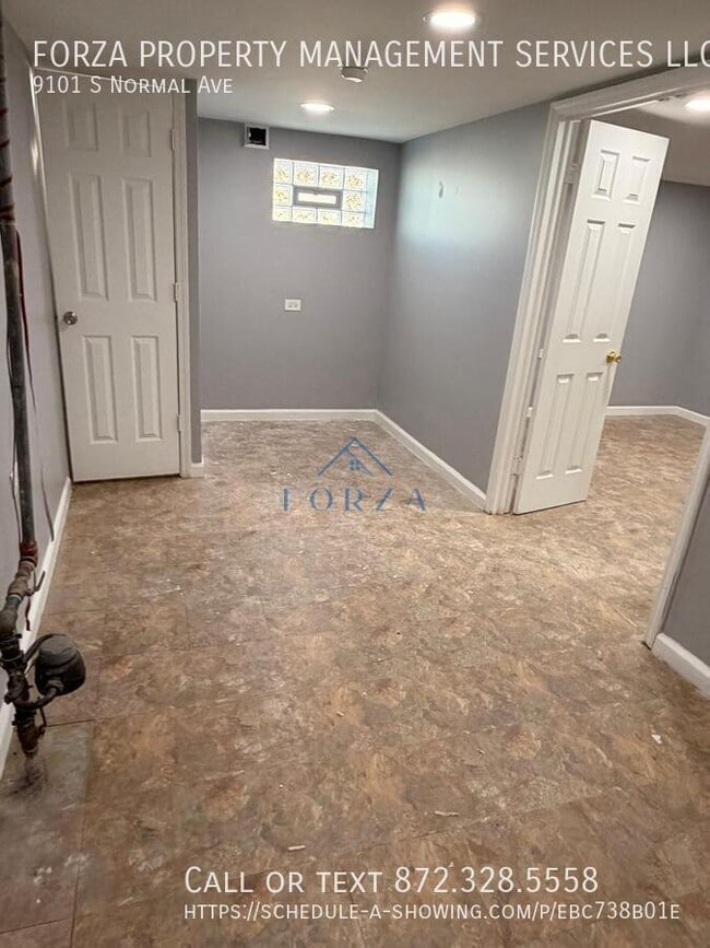 Building Photo - 9101 S Normal Ave