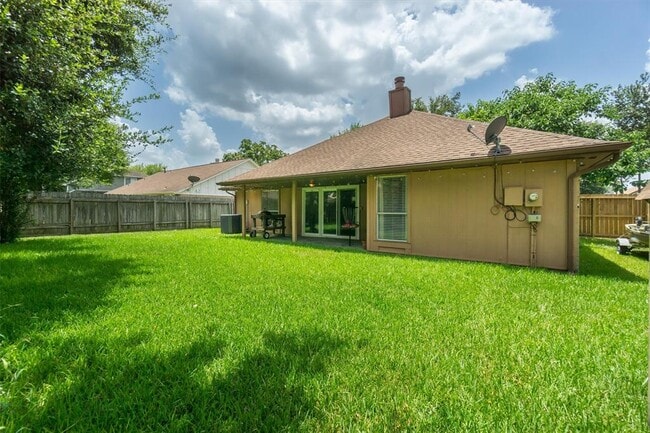Building Photo - 2510 Park Meadows Ave