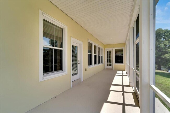 Building Photo - 5604 Skimmer Dr