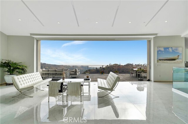 Building Photo - 28405 Via Acero