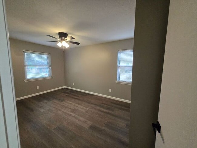 Building Photo - 2012 Ebbtide Ln