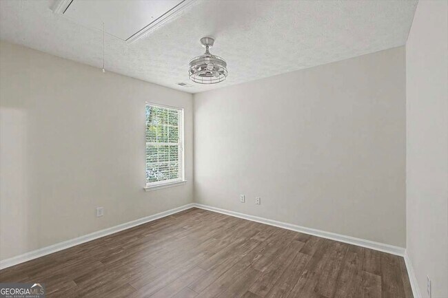 Building Photo - 1590 Waterway Pl SW