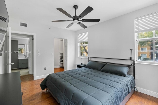 Building Photo - 2120 W Preserve Way