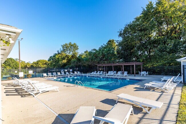 Building Photo - 1035 Watauga Ct