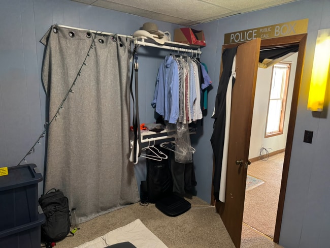 Building Photo - 221 4th St SW