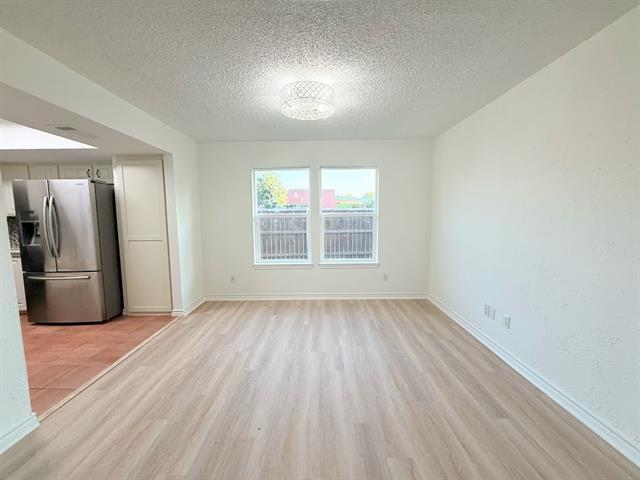 Building Photo - 352 Westwood Ct