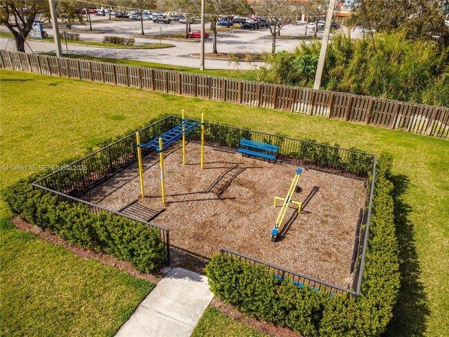 Building Photo - 149 NE 3rd St