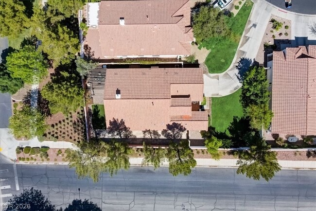 Building Photo - 1812 Stablegate Ave