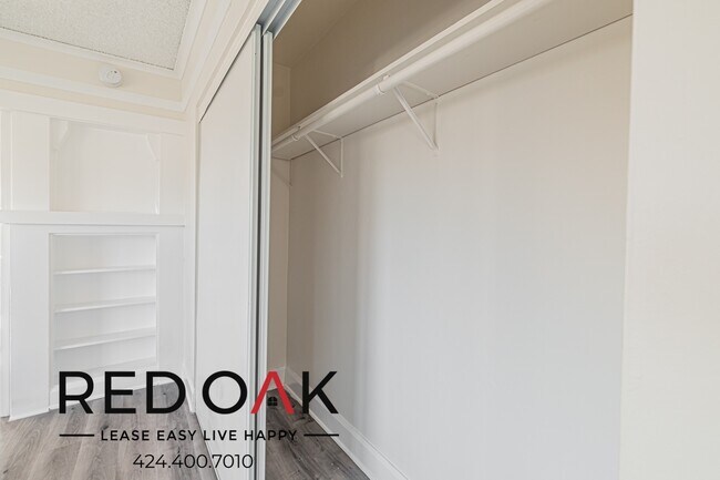 Building Photo - 4626 Wall St