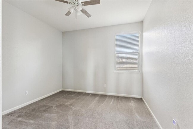 Building Photo - 5409 Banfield Dr