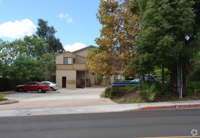 Building Photo - 4830 Parks Ave