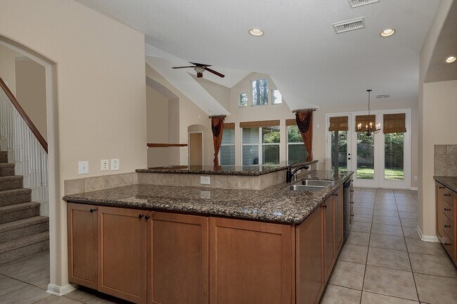 Building Photo - 54 S Longsford Cir