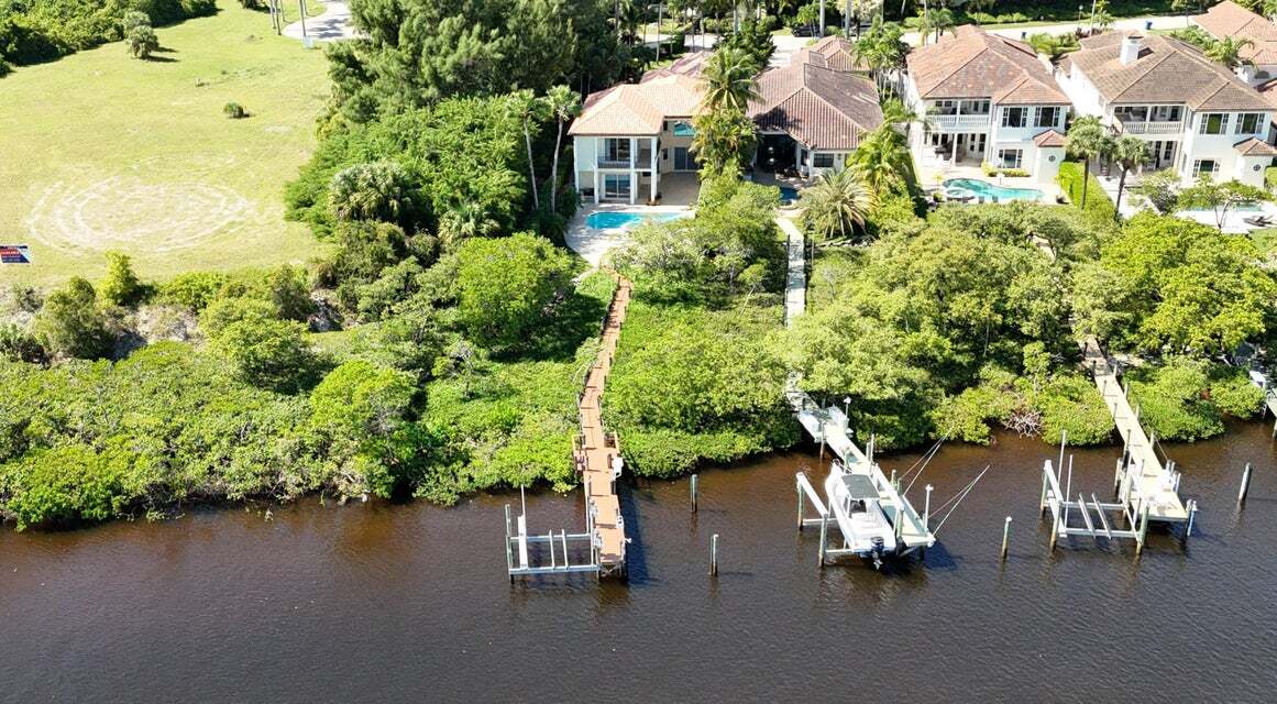 Building Photo - 111 Fishermans Way