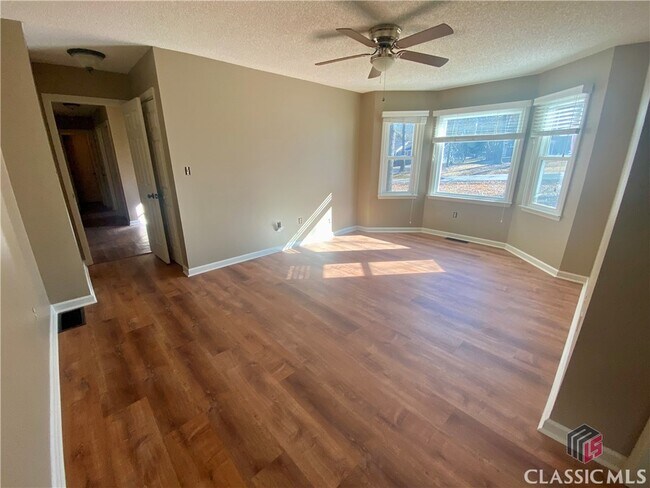 Building Photo - 1031 Laurel Chase Run