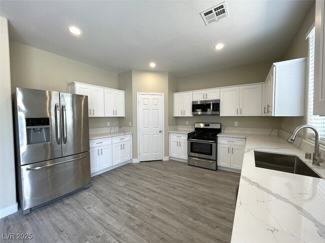 Building Photo - 8050 Villa Avada Ct