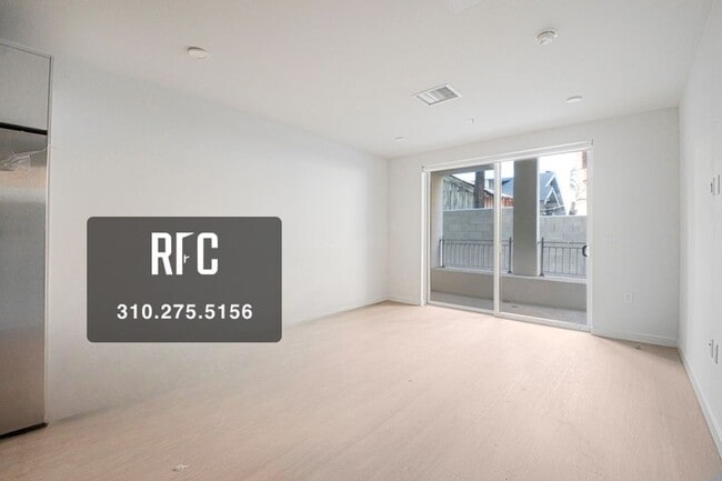 Building Photo - Welcome to the Gramercy