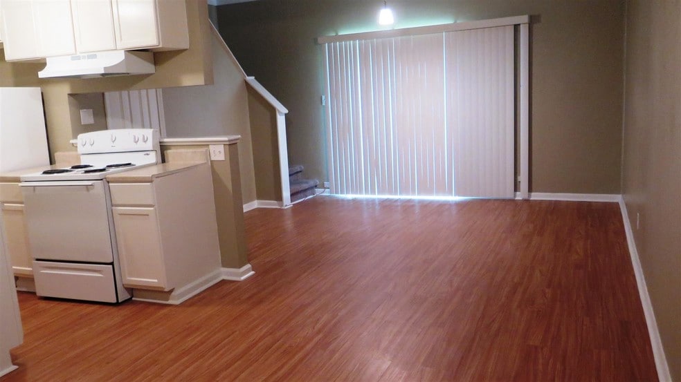 Building Photo - Haltere at Monroe