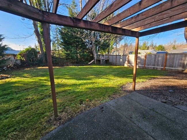 Building Photo - Secluded 3 Bed 2 Bath Rambler in Sultan