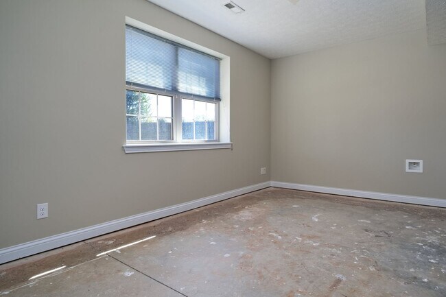 Building Photo - 430 Knox Ave
