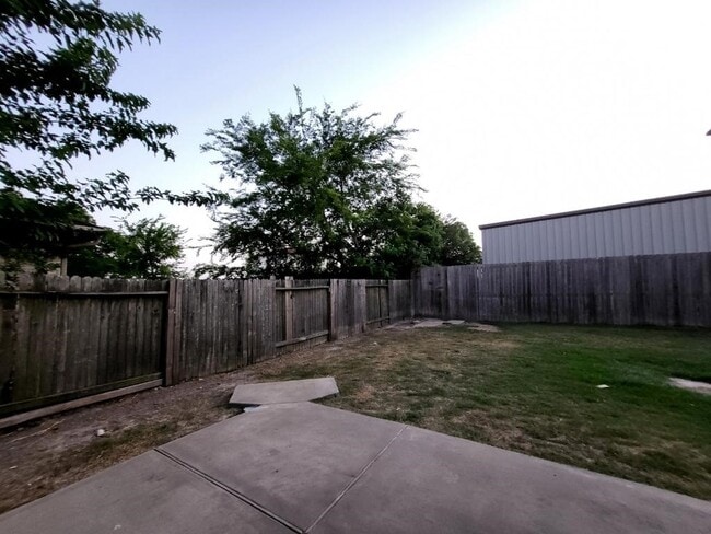 Building Photo - 10611 Sunswept Fields Ln