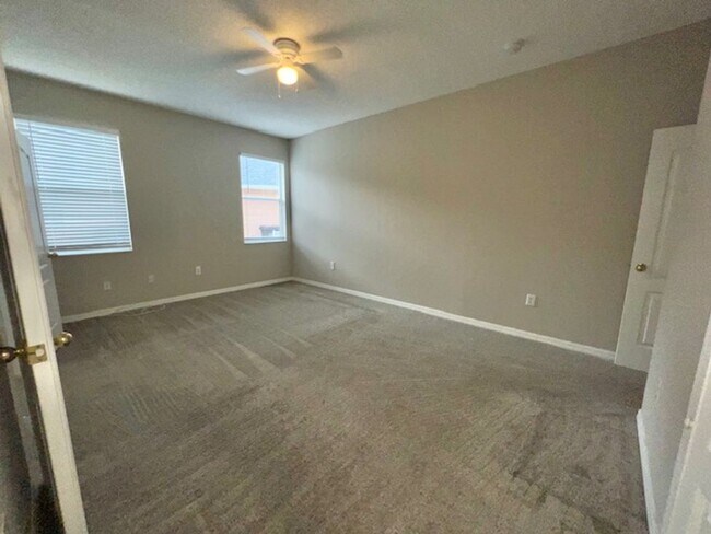 Building Photo - 9240 Black Hawk Ct