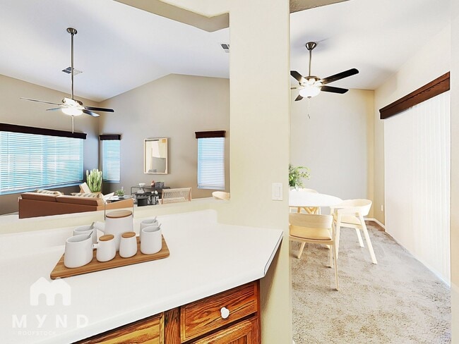 Building Photo - 17217 N Larkspur Ln