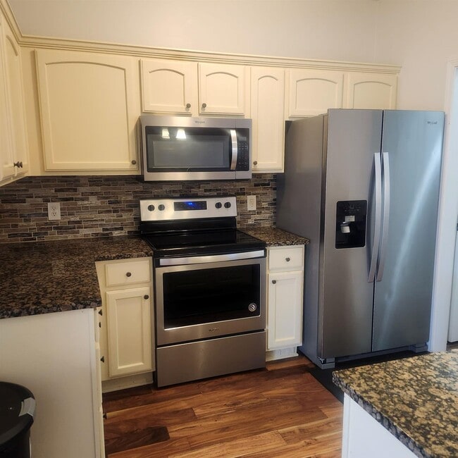 Building Photo - 1497 Castle Pines Cir