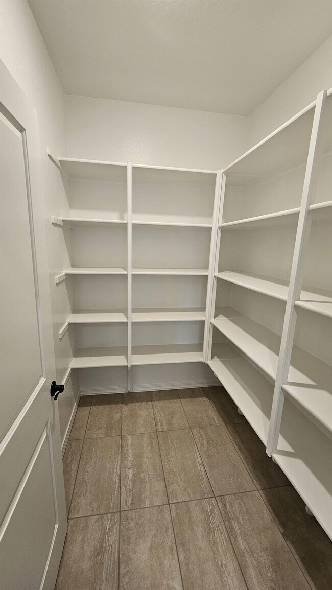 Building Photo - 12757 W Pkwy Ln