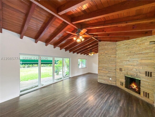 Building Photo - 3128 Coconut Grove Dr