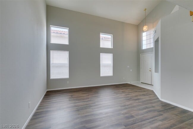 Building Photo - 7809 Calico Flower Ave