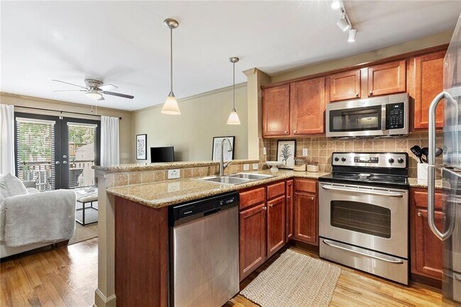 Building Photo - 48 Peachtree Ave NE