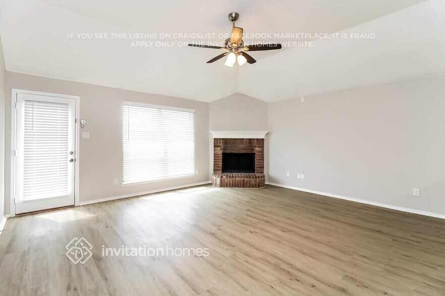 Building Photo - 140 Buckskin Dr