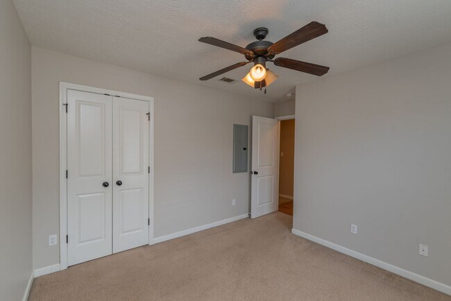Building Photo - $1,200 - 2 Bed/2 Bath house in Harlem, with all appliances!