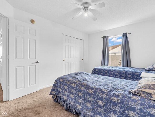 Building Photo - 8813 Browns Valley Ln